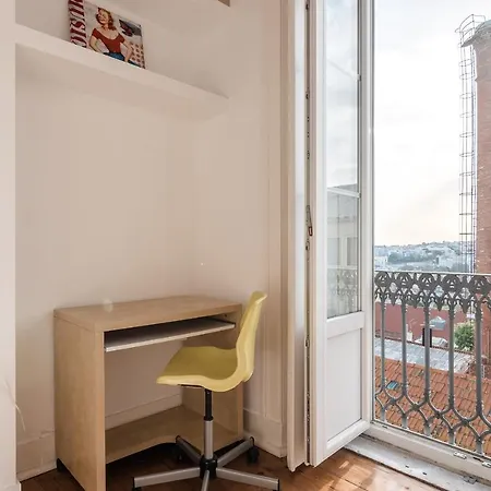 Elegant 3 Bedroom Flat With View In Principe Real