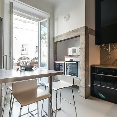 Elegant 3 Bedroom Flat With View In Principe Real Apartment Lisbon