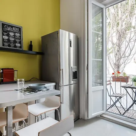 Elegant 3 Bedroom Flat With View In Principe Real * Lisbon