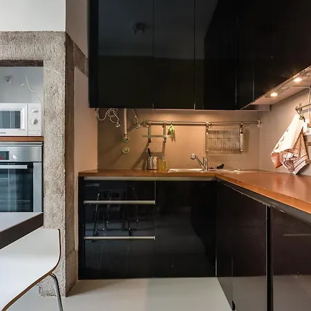 Elegant 3 Bedroom Flat With View In Principe Real * Lisbon